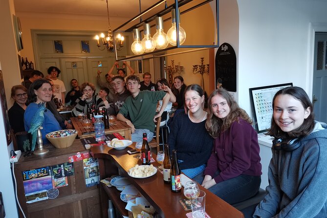 2 Hour Beer Tasting with Local Beer Sommelier in Brussels - The private format and group size