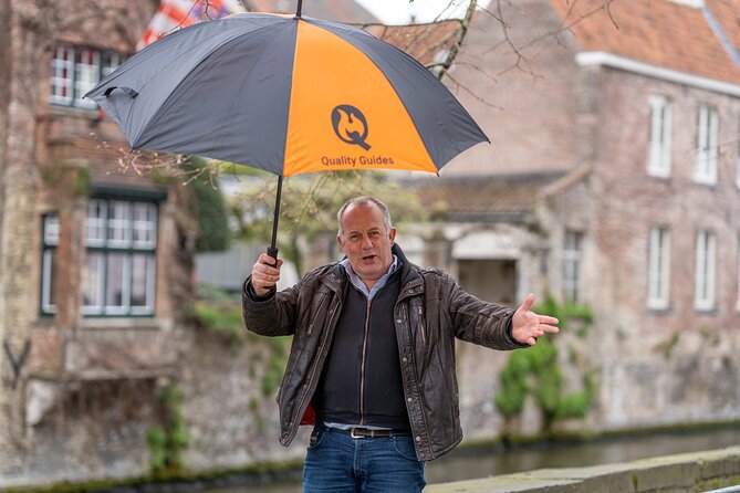 2-Hour Historical Walking Tour in Bruges with Praline Included - Starting at Markt 4 and finding Bruges’ center