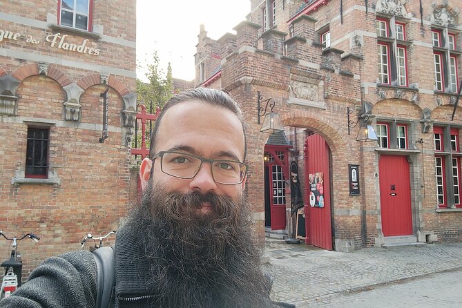 2-Hour Private Walking Tour of Bruges - How the price works for couples and groups