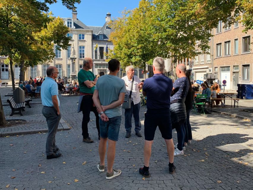 Antwerp: City Highlights Walking Tour - Vlaeykensgang and Antwerp’s quieter corners