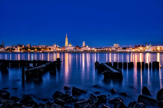 Antwerp: City Walk with Audio Guide in 7 Languages on your Phone - The phone format’s weak points