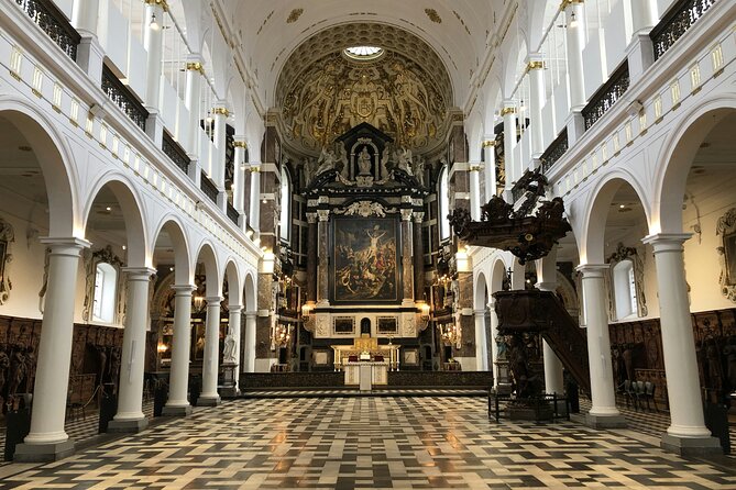 Antwerp: Help the Lost Boy – Self-Guided Mystery Walk - A flexible pace, with one practical limit