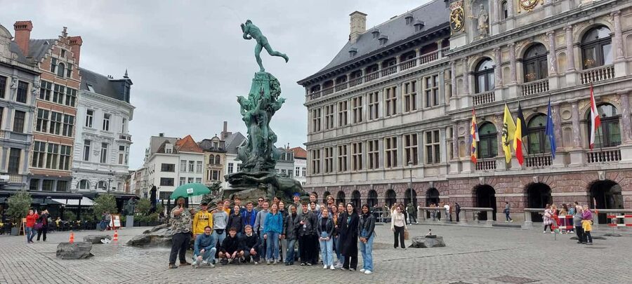 Antwerp: Historical Walking Tour in the Old City - St. Carolus Borromeus Church and Conscienceplein