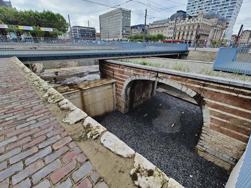 Antwerp: Historical Walking Tour in the Old City - Handelsbeurs and Antwerp’s trading past