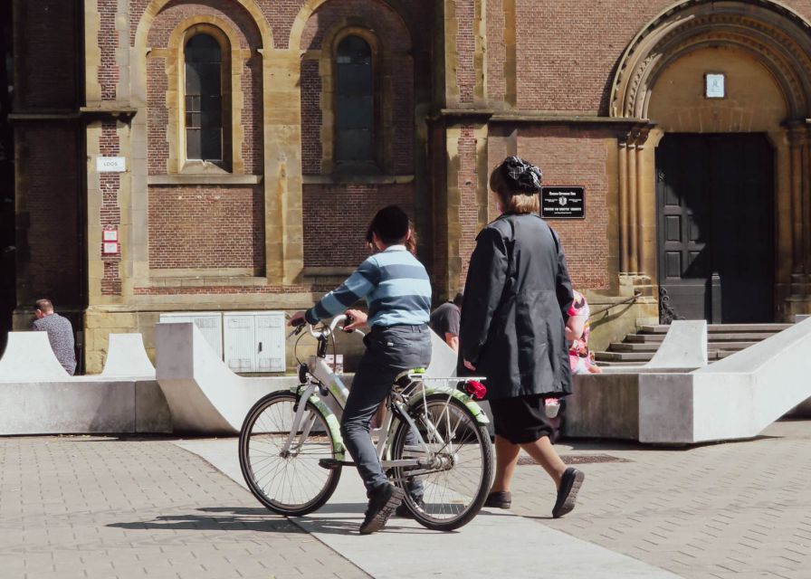 Antwerp: Jewish Neighbourhood Guided Walking Tour - Starting at De Keyserlei beside Central Station