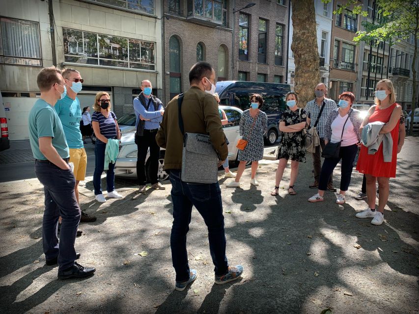 Antwerp: Jewish Neighbourhood Guided Walking Tour - Kosher food, Sabbath customs, and the mezuzah