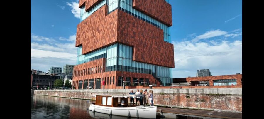 Antwerp: Private Old Harbour Boat Tour Incl. Drinks & Snacks - Why this old harbour cruise feels different