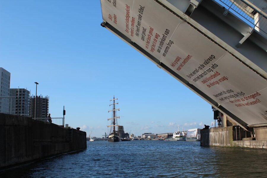 Antwerp: Private Old Harbour Boat Tour Incl. Drinks & Snacks - Meeting the Notarisboat Rien Elisabeth