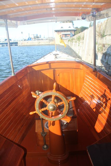 Antwerp: Private Old Harbour Boat Tour Incl. Drinks & Snacks - Starting at the MAS pontoon