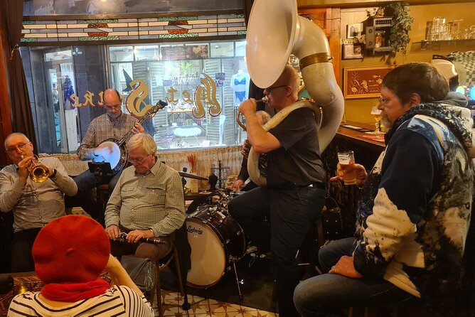 Antwerp Pub Crawl - Oude Koornmarkt and the first taste of flexibility