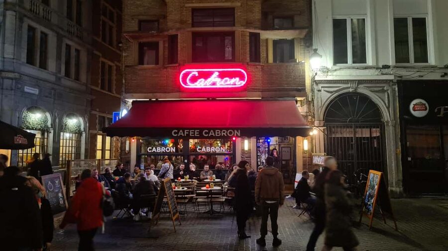 Antwerp: Pub Crawl in the Historical City - The stories behind Belgian beer