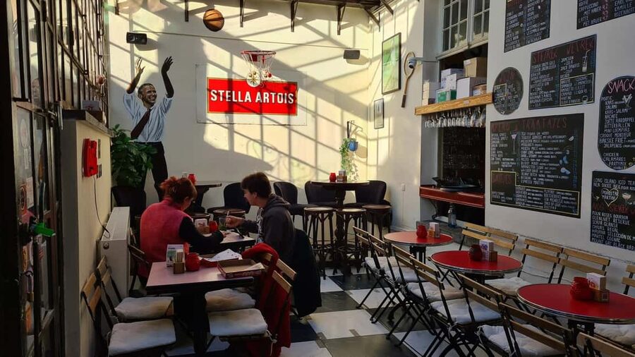 Antwerp: Pub Crawl in the Historical City - How to make the most of the afternoon