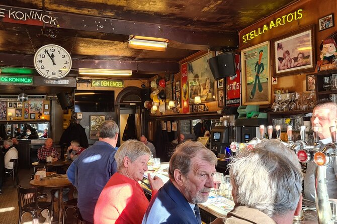Antwerp Pub Crawl - Hoogstraat and Kaasrui: small rooms, strong character