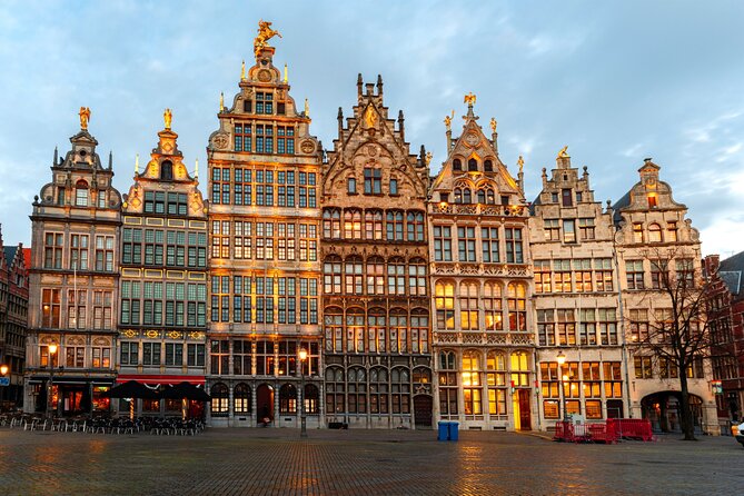 Antwerp Scavenger Hunt and Highlights Self Guided Audio Tour - Het Steen, Vleeshuis, and the route beside the water