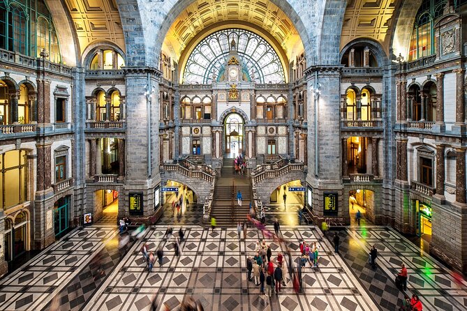 Antwerp Sightseeing Tour from Brussels - Grote Markt and the tale behind Antwerp’s name