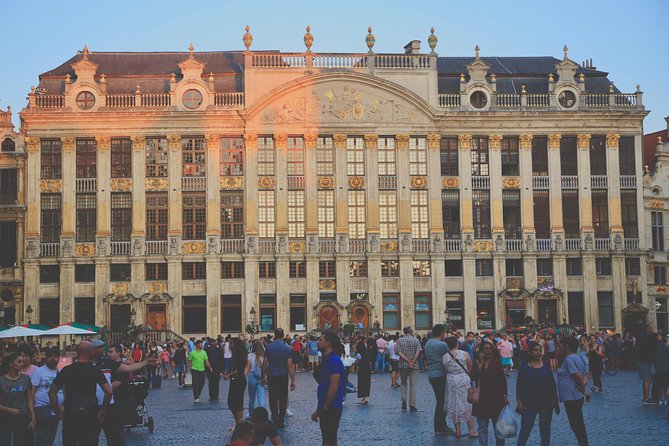 Architecture Tour of Brussels - Grand Place: Brussels begins with a market