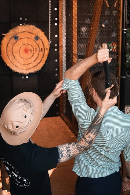 AXE THROWING EXPERIENCE IN ANTWERP - Trick shots add a playful finish