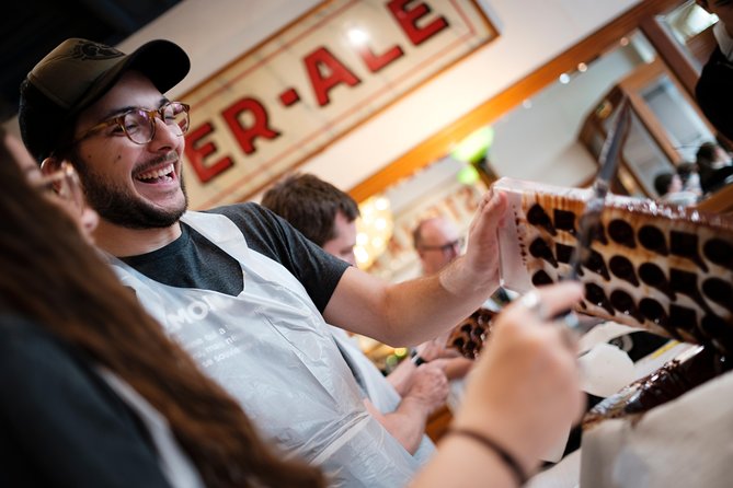 Belgian Chocolate Workshop in Bruges - Your golden box of 35 or more chocolates