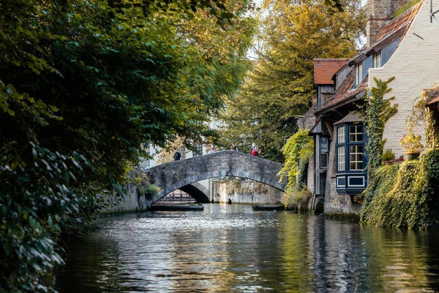 Bruges: 1.5-Hour Private Kick-Start Tour with a Local - Food advice for after the walk