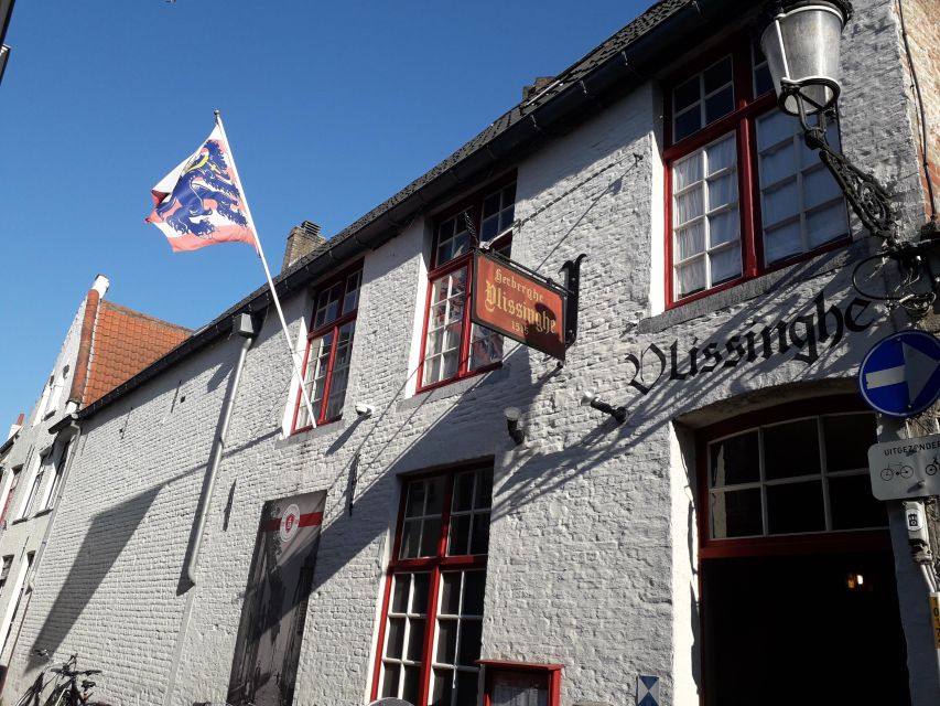 Bruges Beer and Chocolate Walking Tour - Touring Straffe Hendrick brewery