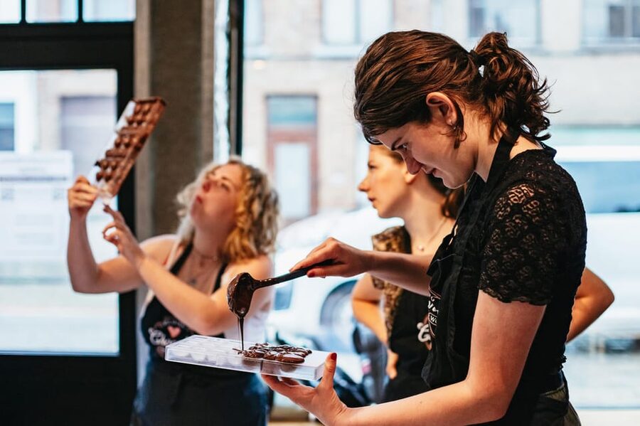 Bruges: Belgian Praline and Mendiants Chocolate Workshop - A chocolate class five minutes from Bruges Markt