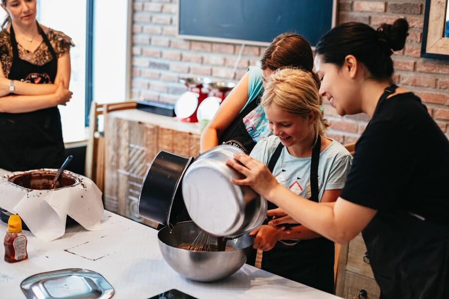 Bruges: Belgian Praline and Mendiants Chocolate Workshop - Why the instructors make such a difference