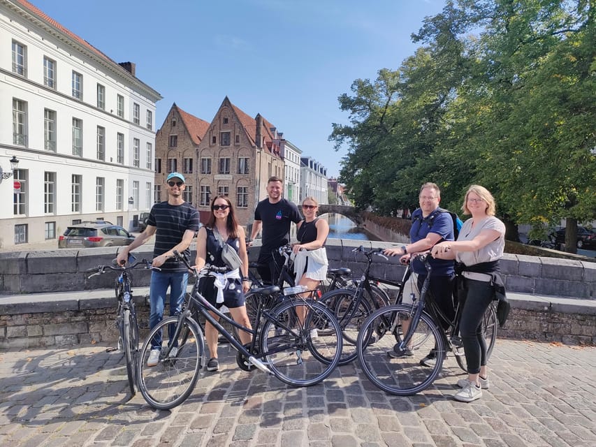Bruges by bike with family and friends! - Meeting at the Belfry in Market Square