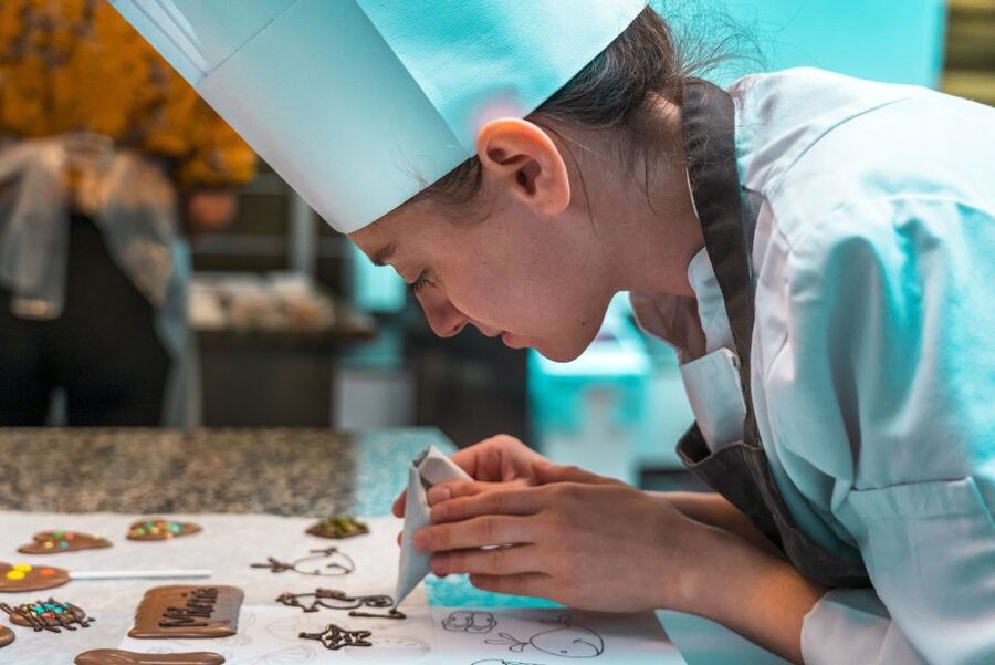 Bruges: Chocolate Making Workshop and Chocolate Museum Entry - Why the One-Hour Length Works