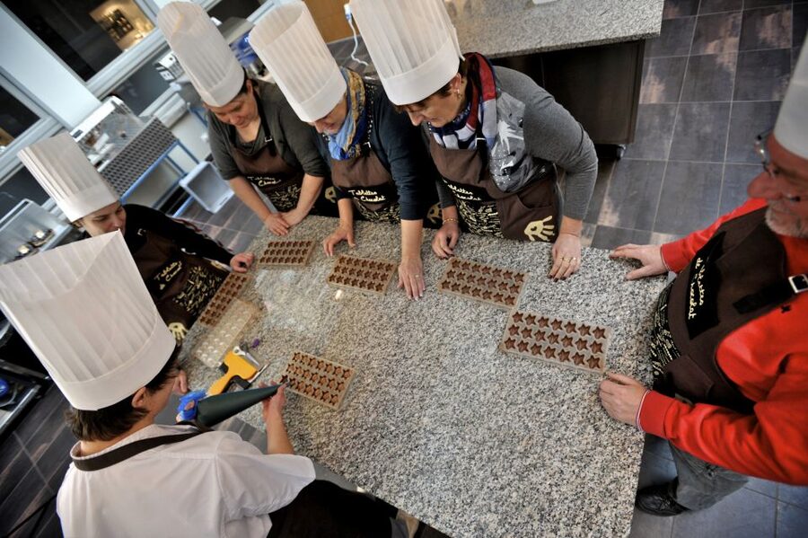 Bruges: Chocolate Making Workshop and Chocolate Museum Entry - Should You Book This Chocolate Workshop?