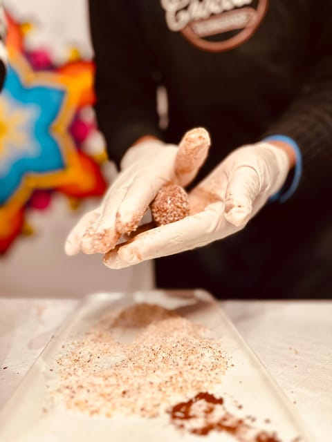 Bruges: Chocolate Truffle Making Class - Turning Bruges chocolate into a 90-minute activity