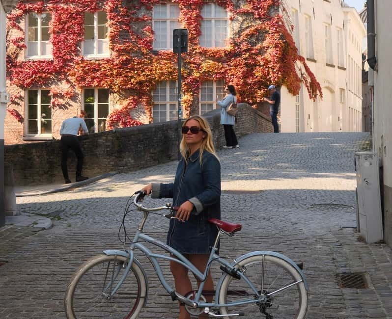 Bruges: City Bike Tour with a Local - Why Bruges is better from a bicycle seat