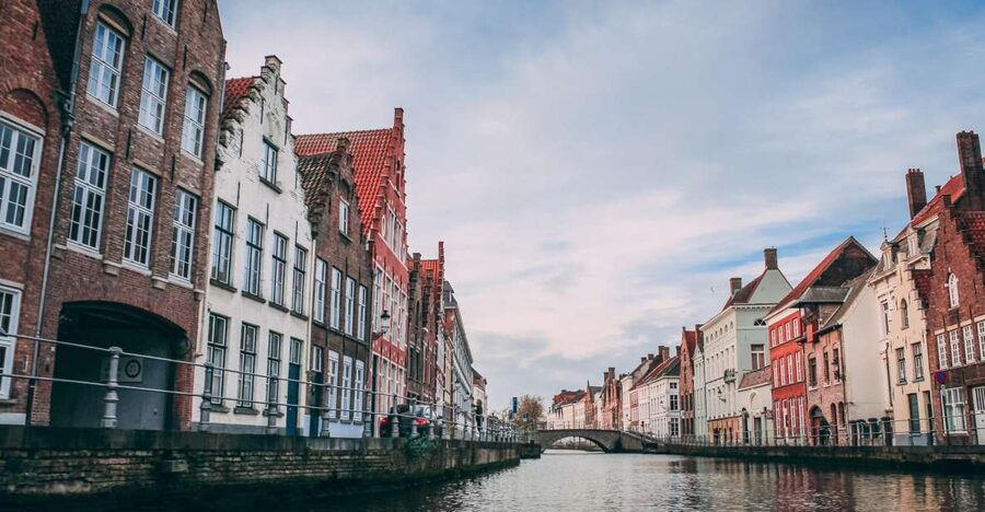 Bruges: Express Walk with a Local in 60 minutes - Rozenhoedkaai gives you the postcard view