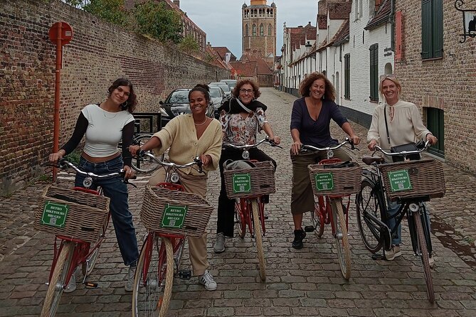 Bruges, Guided Retro Biketour: Highlights and Hidden Gems - The beguinage and Bruges’ quieter side
