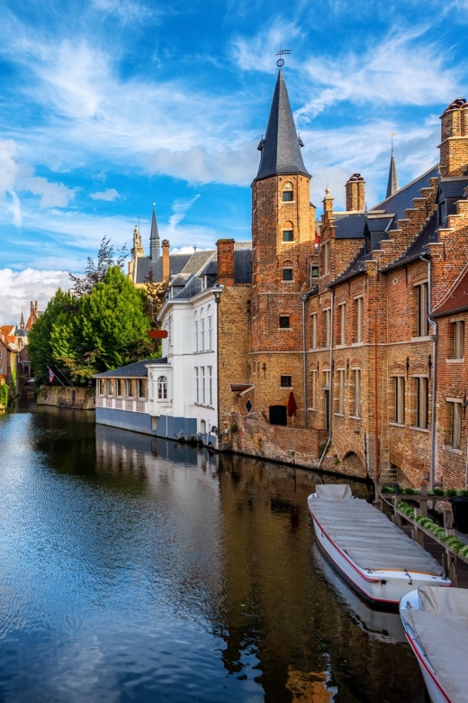 Bruges: Guided Rickshaw Tour - One hour or two hours?