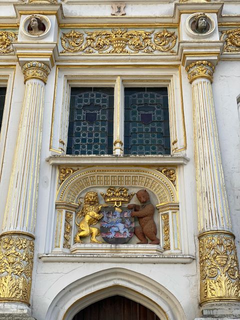 Bruges Guided Walking Tour: Stories, Mysteries and People - The pace, group size, and real value of $3.41