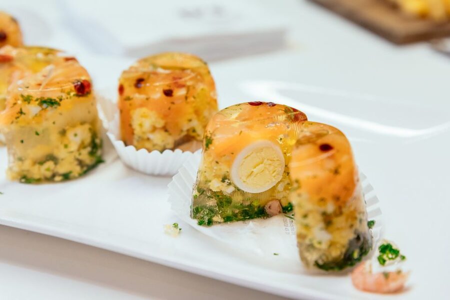 Bruges: Private Food Tour – 10 Tastings with Locals - Key points at a glance