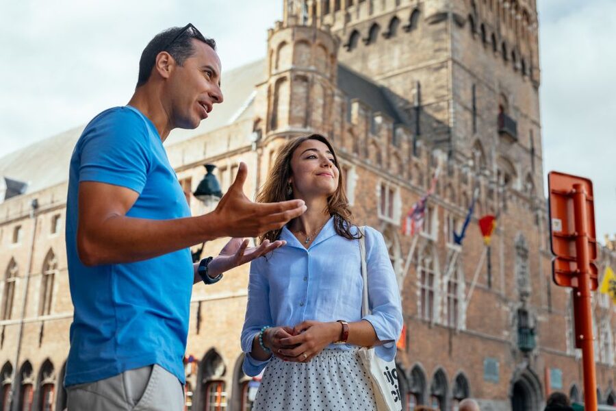 Bruges: Private Tour with Locals – Highlights & Hidden Gems - Starting at the Historium and the Markt