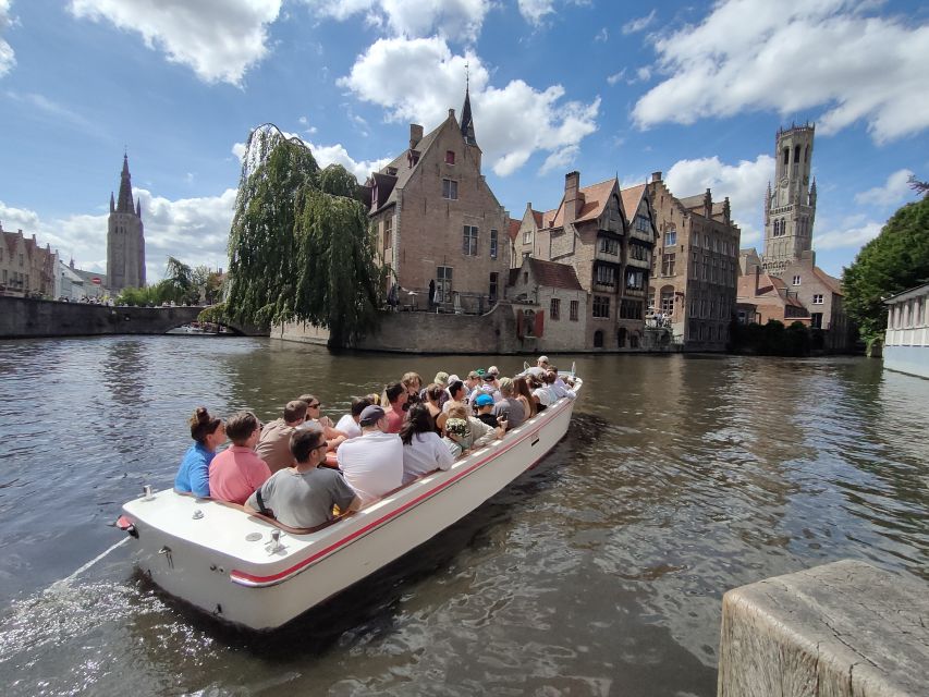 Bruges: Small Group Boat Cruise and Guided Walking Tour - Key points to know before booking
