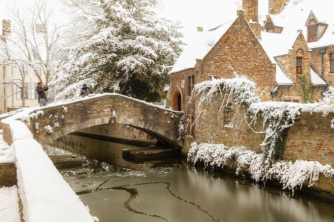 Bruges Uncovered: Historic Walking Tour & Canal Boat Experience - Who should book this Bruges tour