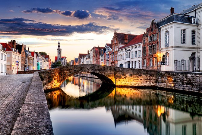 Bruges Walking Tour - Chocolate at Chocolalino