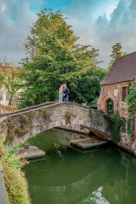 Bruges : Your private 1 hour photoshoot in the medieval city - Key points to know before booking