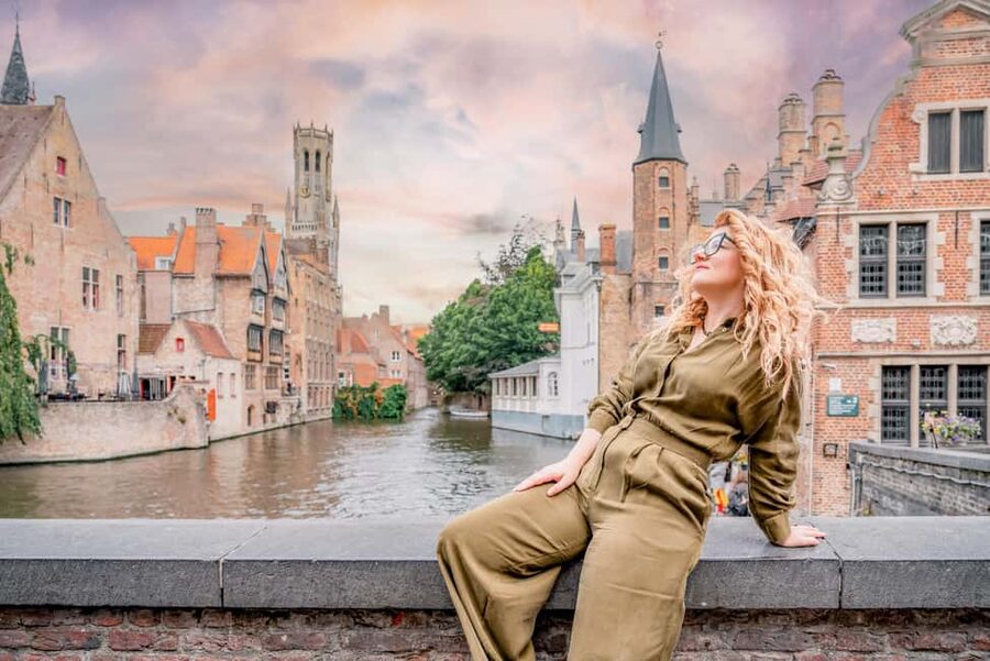 Bruges : Your private 1 hour photoshoot in the medieval city - Bruges as your photo studio