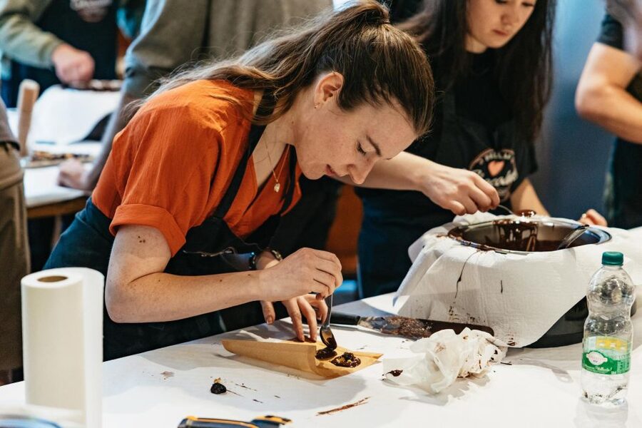 Brussels: 2.5-Hour Belgian Chocolate Making Workshop - Making mendiants with fruit and toppings
