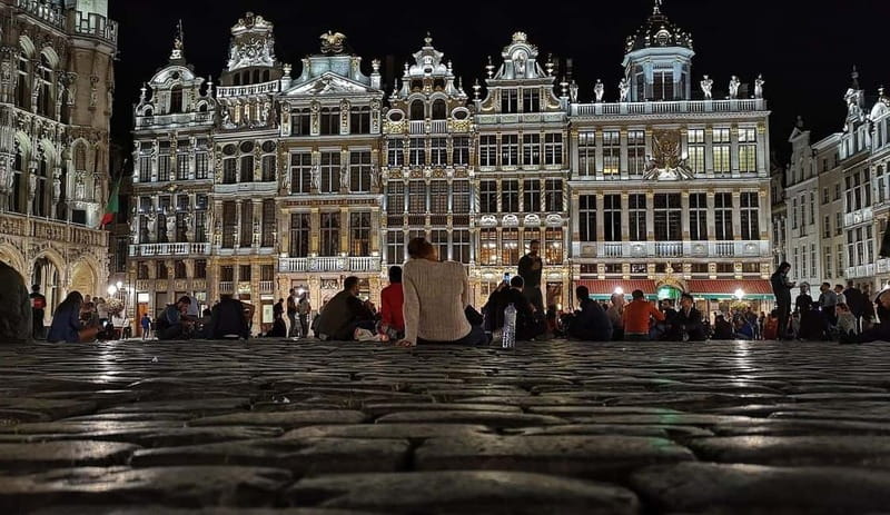 Brussels: 2-Hour Dark Side of Brussels Private Tour - Place du Jeu de Balle and Notre-Dame de la Chapelle