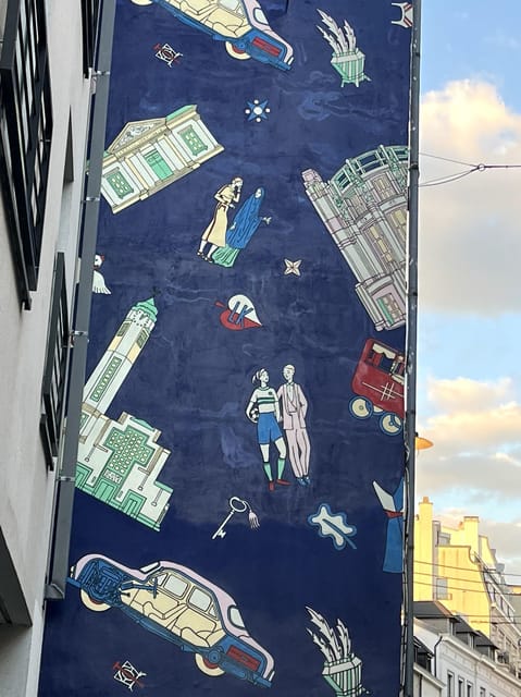 Brussels: 2 hours Private Walking Tour of the Comics Walls - Starting at Rue des Alexiens 55