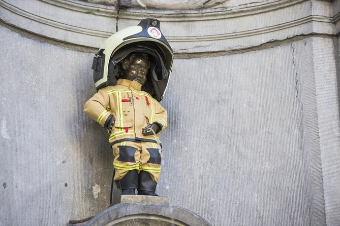 Brussels All In Tour : Belgian food, chocolate, beer, sightseeing - Place St. Gery and the city’s beginnings