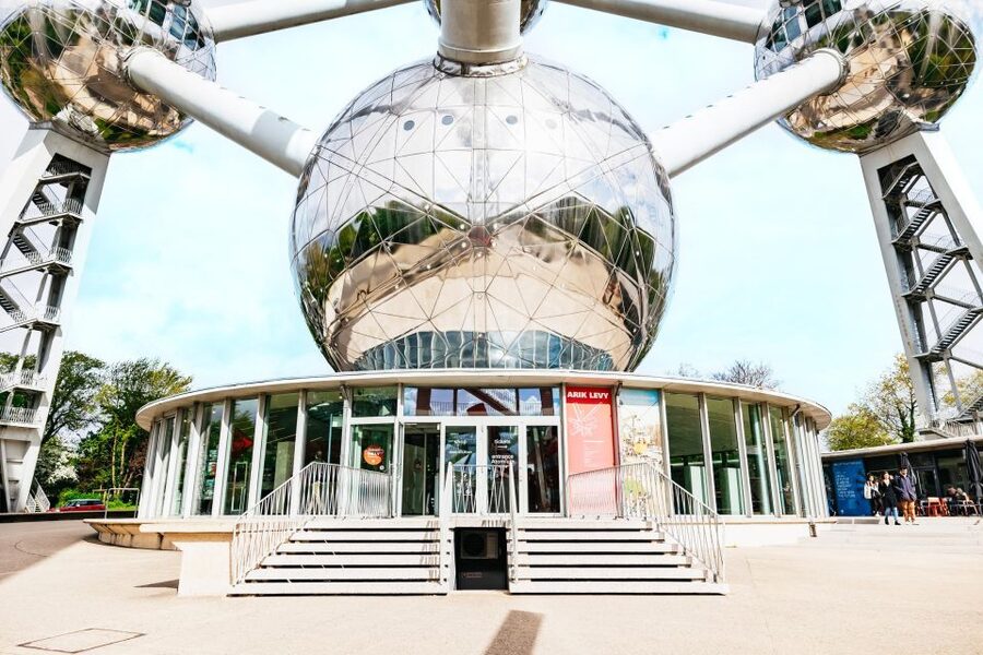 Brussels: Atomium Entry Ticket with Design Museum Ticket - RESTART and the changing light rooms