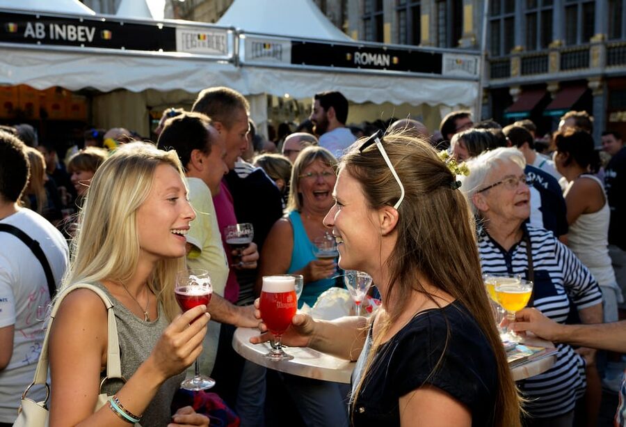 Brussels: Belgian Beer Tasting Tour - A La Mort Subite and the family-owned café feel
