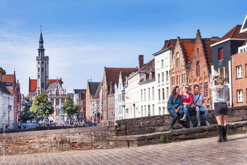Brussels: Bruges & Ghent Tour with Cruise & Chocolate Visit - Making the most of 105 minutes in Bruges
