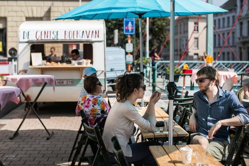 Brussels: Bruges & Ghent Tour with Cruise & Chocolate Visit - The ten-hour schedule and its compromises